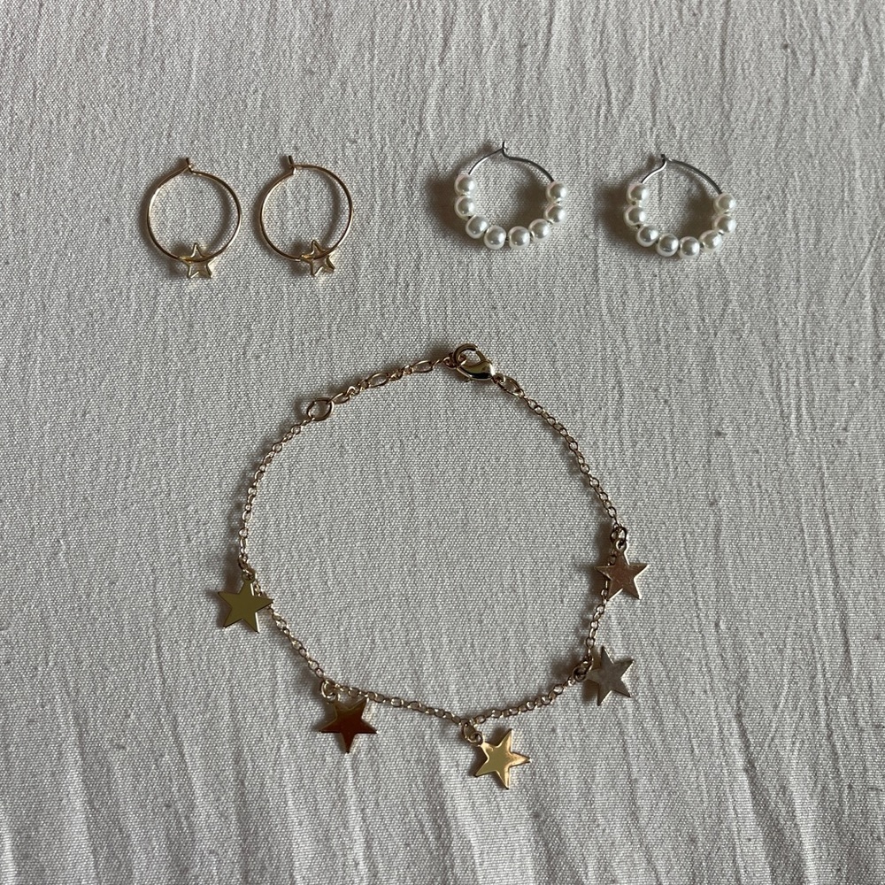 Brandy Melville Earrings/Bracelet Bundle